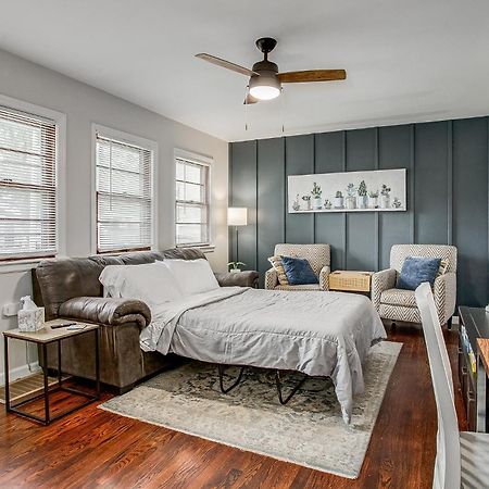 Chic Home With Huge Grassy Yard 7 Mins To Arrowhead Stadium Independence Zewnętrze zdjęcie