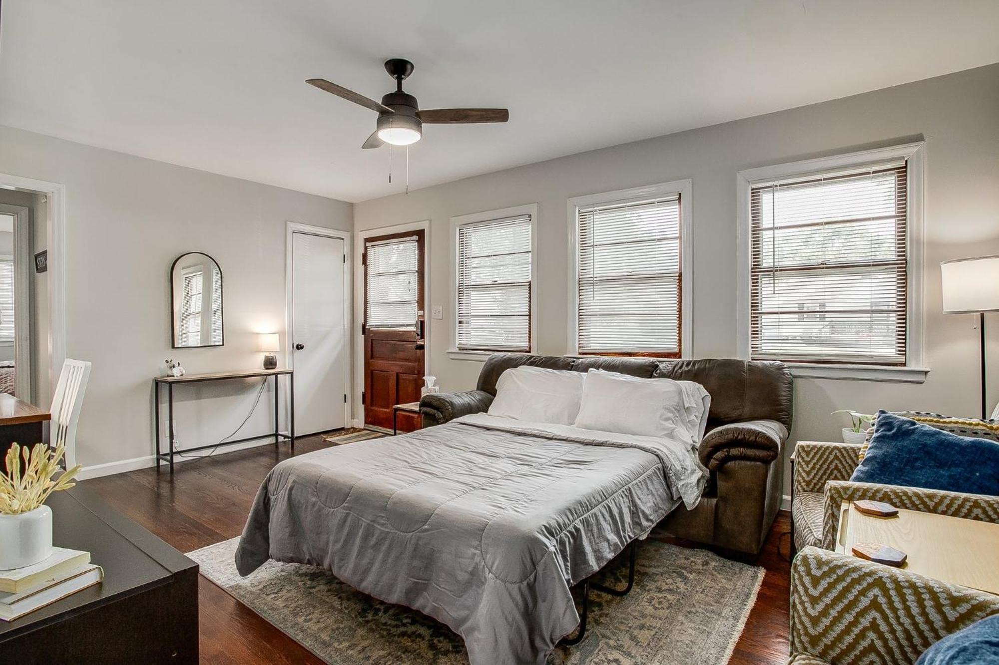 Chic Home With Huge Grassy Yard 7 Mins To Arrowhead Stadium Independence Zewnętrze zdjęcie