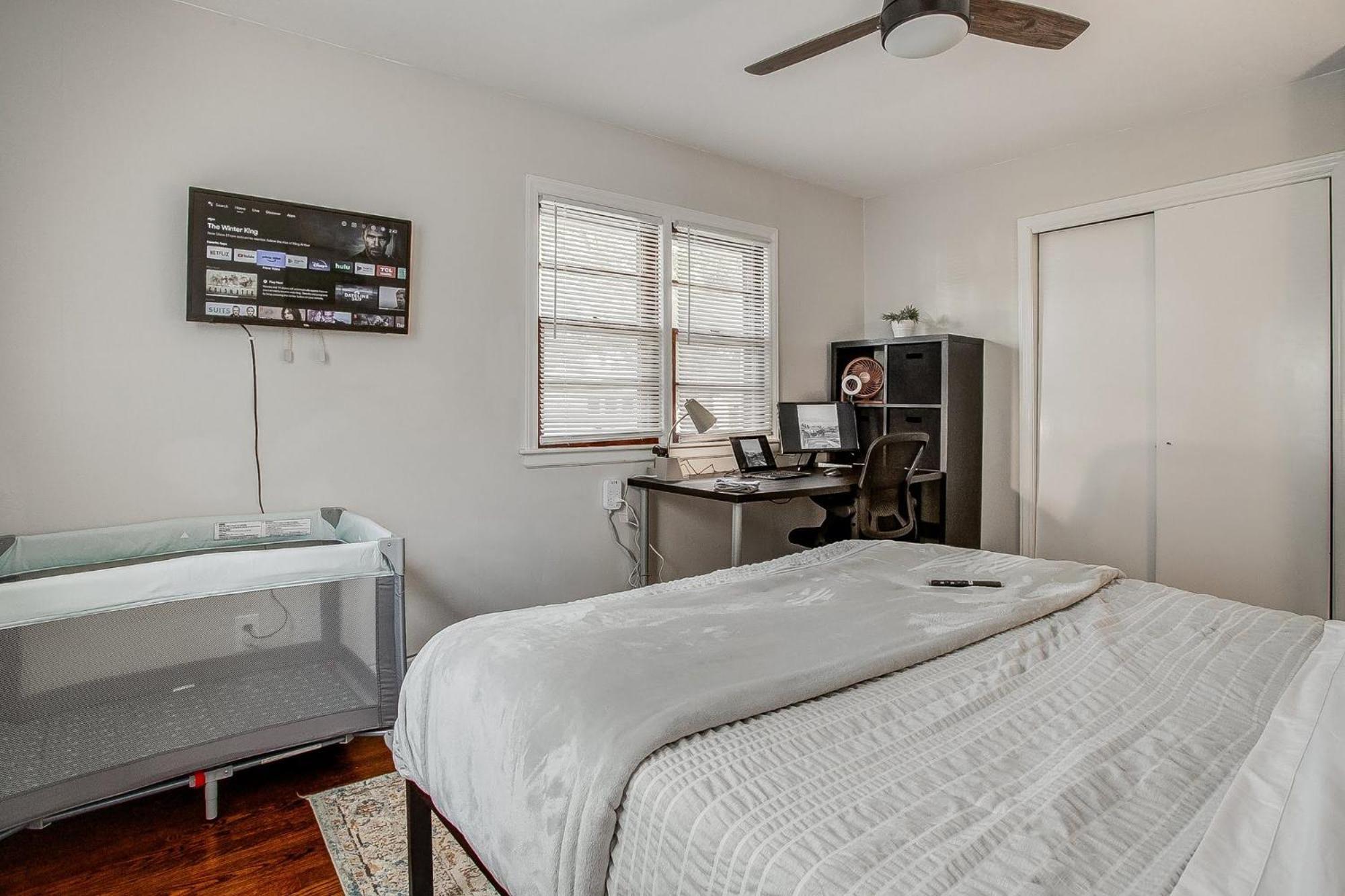 Chic Home With Huge Grassy Yard 7 Mins To Arrowhead Stadium Independence Zewnętrze zdjęcie