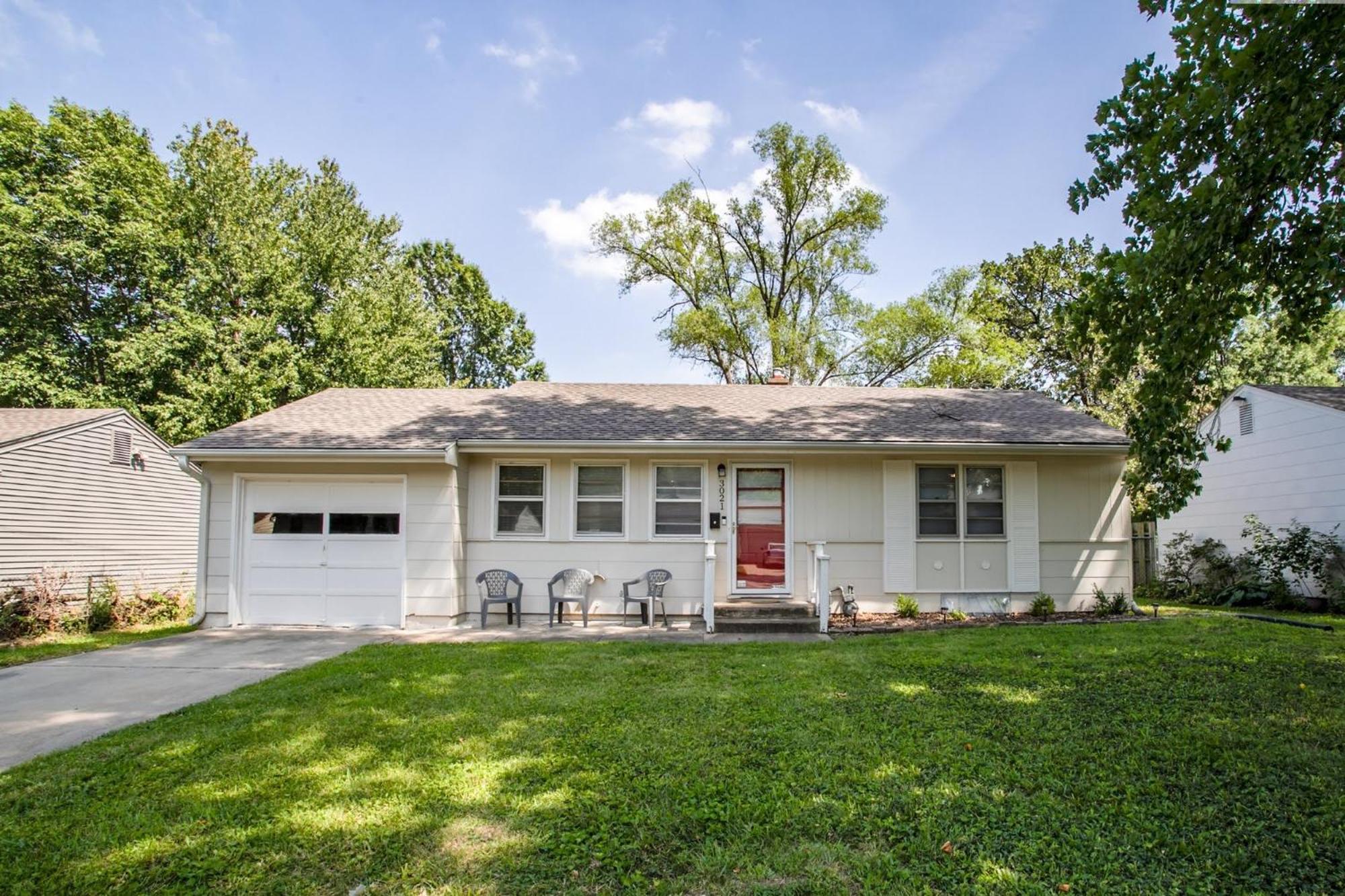 Chic Home With Huge Grassy Yard 7 Mins To Arrowhead Stadium Independence Zewnętrze zdjęcie